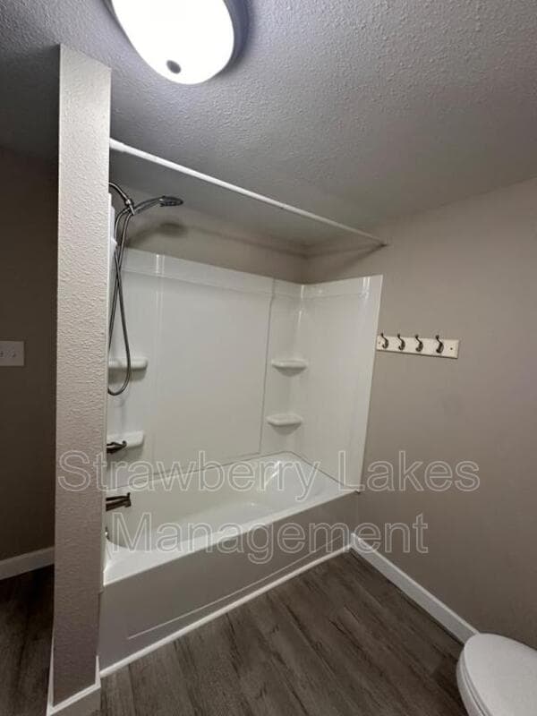 Valrico House: 4210 Leonard St