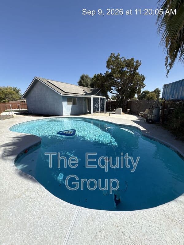 Hanford House: 1105 Freddie Circle
