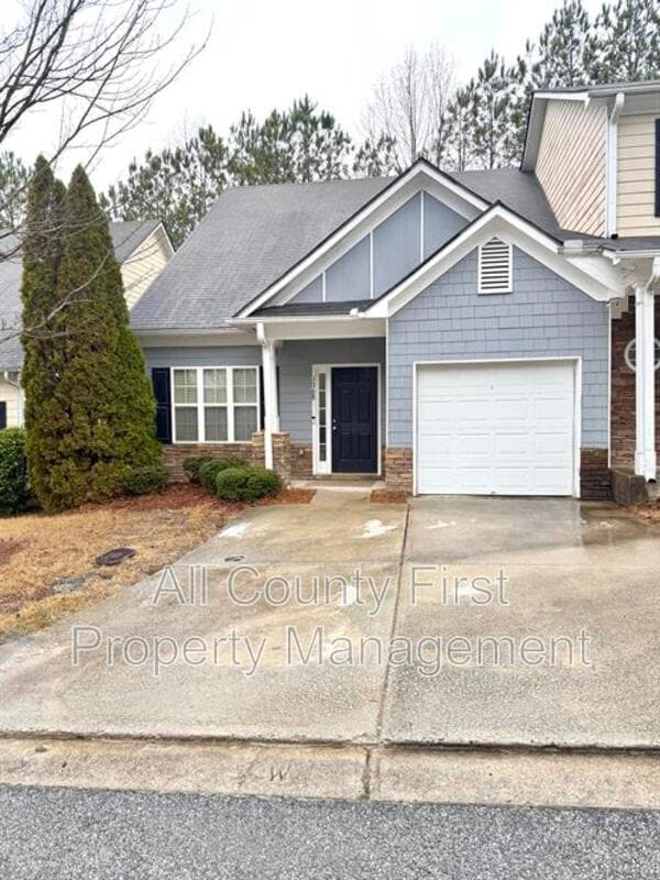 Lithonia House: 1368 Rogers Trce