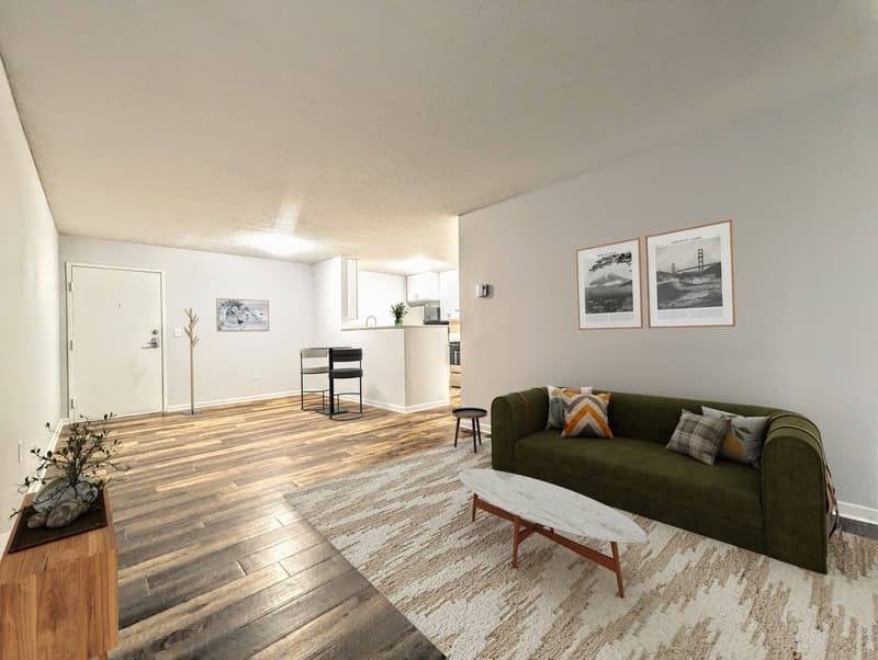 Pella Condo: 408 East 15th Street - 103