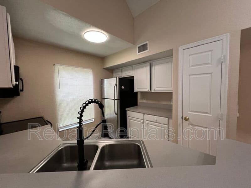 Jacksonville Condo: 13700 Richmond Park Drive N.