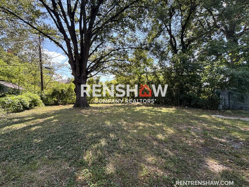 Memphis House: 1571 E Mclemore Ave