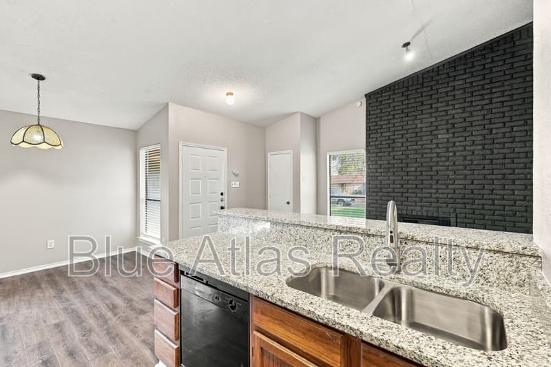 Fort Worth House: 3423 Meadowmoor Street