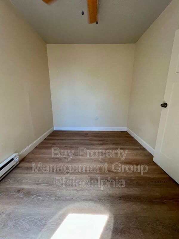 Philadelphia House: 124 E Wishart St