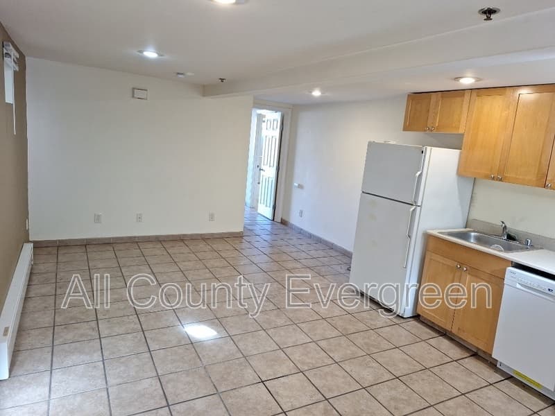 Bremerton Apartment: 828 Broadway Ave