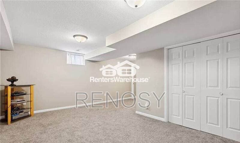 West Des Moines House: 7744 Cottonwood Ln
