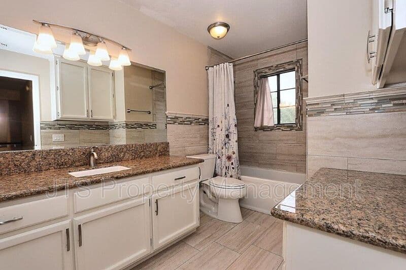 Gold River House: 2173 Roaring Camp Drive