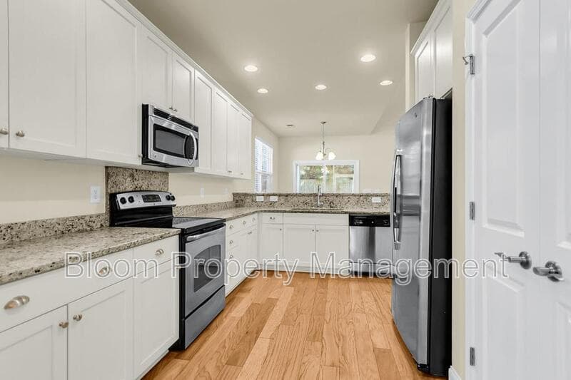 Mount Pleasant House: 2649 Lohr Dr