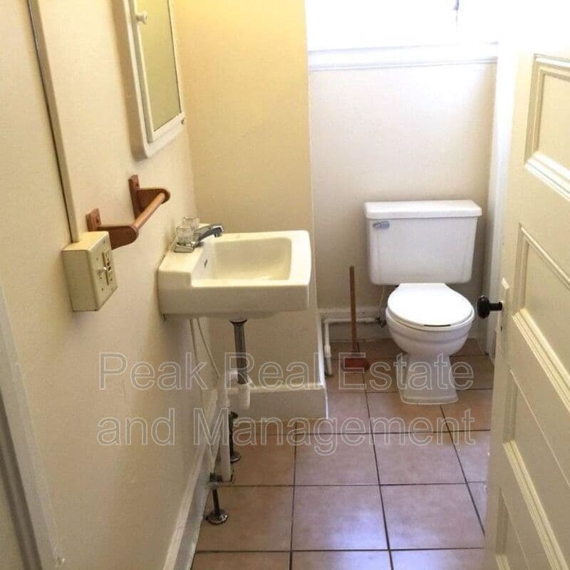 Grand Rapids Condo: 253 Eastern Ave SE