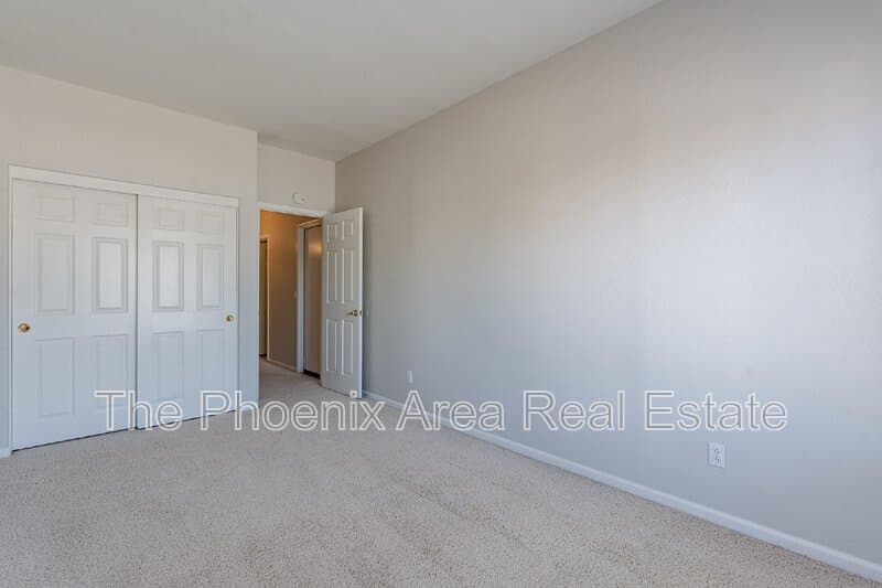 Mesa House: 4133 E Elmwood St