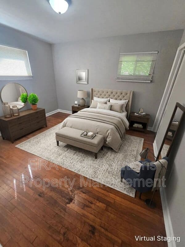 Columbus House: 3050 Clermont Rd