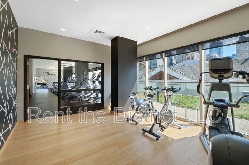 Philadelphia Condo: 2116 Chestnut Street