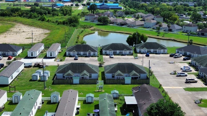 Dickinson Condo: 5139 Caicos Calle