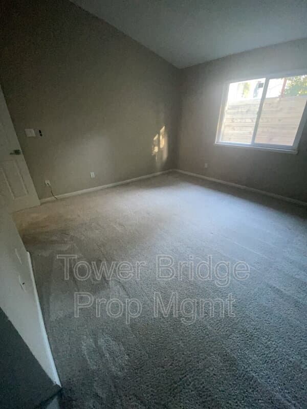 Elk Grove House: 7016 Plume Way