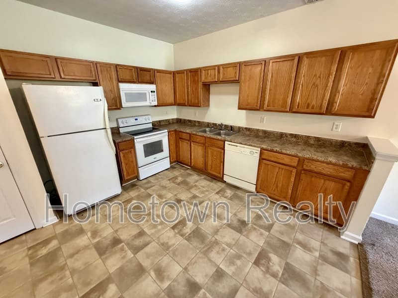 McDonough House: 2510 Marlin Drive
