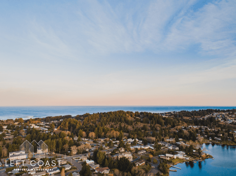 Lincoln City Condo: 3031 Northeast West Devils Lake Road