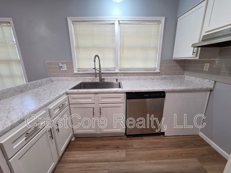 Memphis House: 2993 Laurencekirk Rd