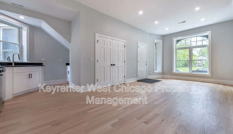 Chicago House: 3246 W. Fulton Blvd