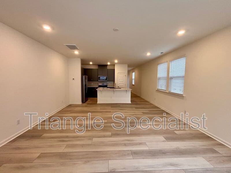 Wake Forest House: 10514 Brookside Reserve Road