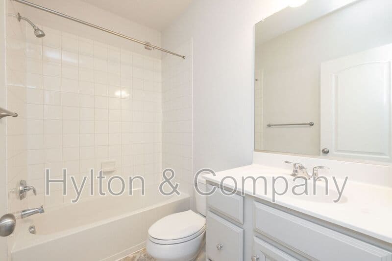 Richmond Townhome: 5920 Whitehurst Ln