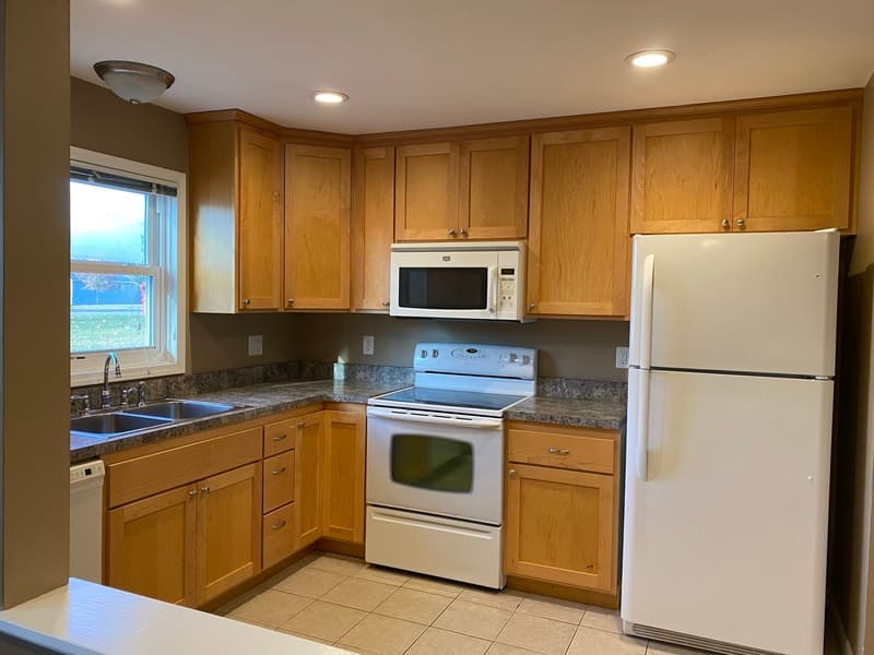 Monticello Condo: 705 E 3rd St #1