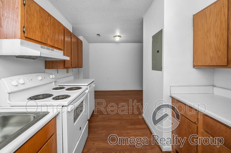 Columbiana Condo: 100 Egg And Butter Rd