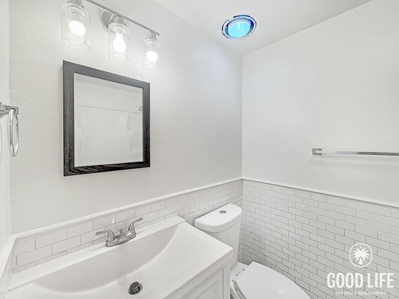 Vista Condo: 523 N Citrus Ave
