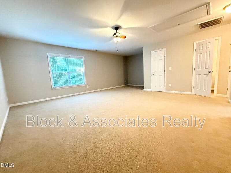 Wake Forest House: 163 Deacon Ridge St