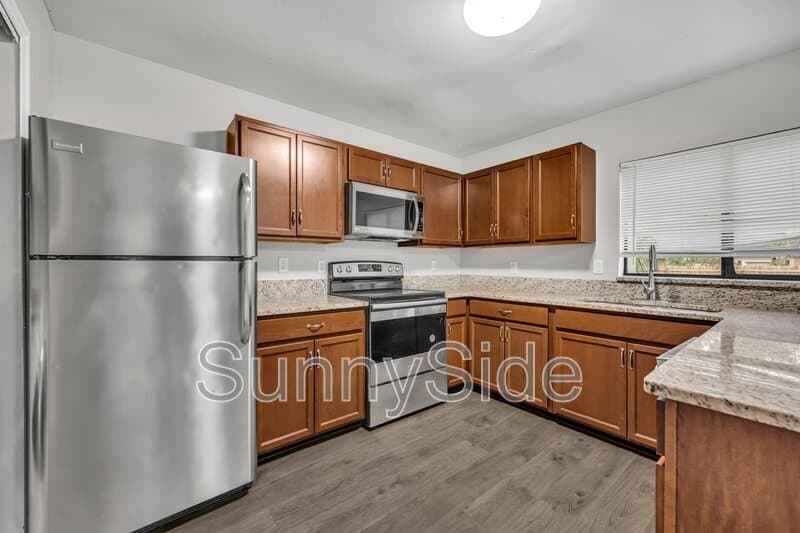 Ocoee Townhome: 631 Olympic Dr