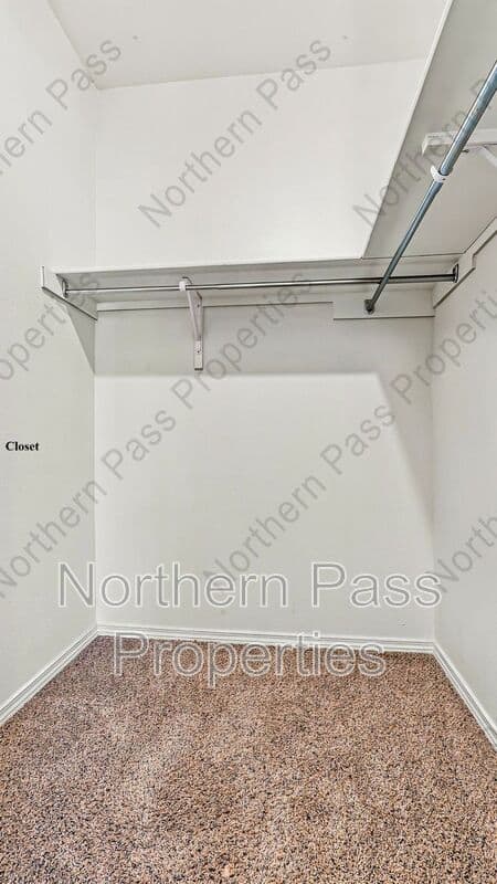 El Paso House: 15153 Composition
