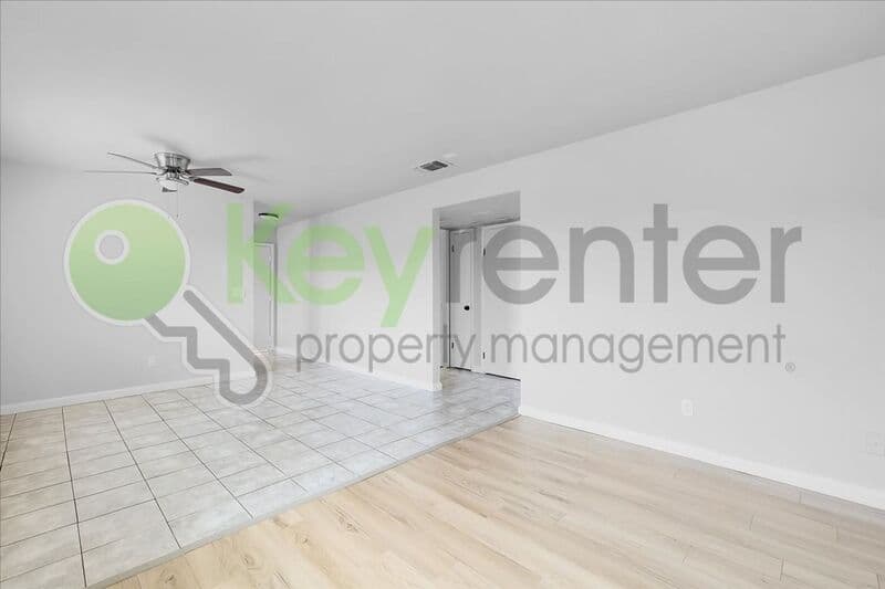 Sacramento House: 5726 Falconer Way