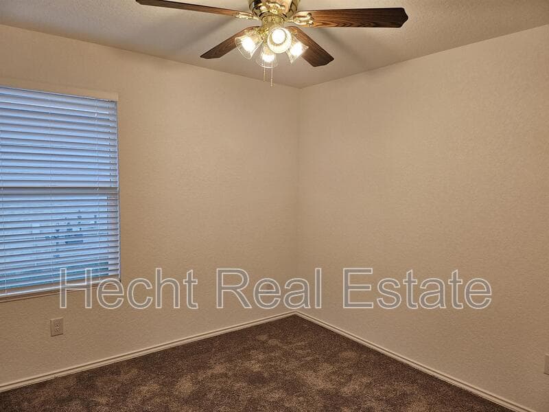 Seguin House: 5911 Coahulia Ridge