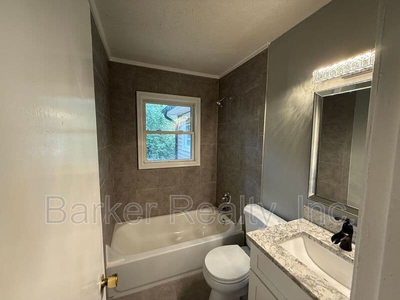 Raleigh Condo: 3917 Greenleaf Street