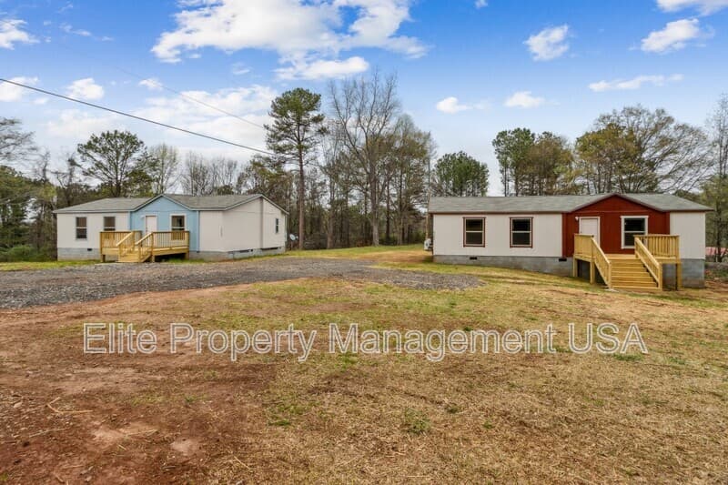 Gainesville House: 3530 Suggs Road