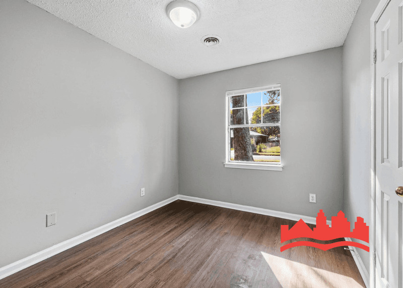 Bartlett House: 3915 Clover Hill Dr