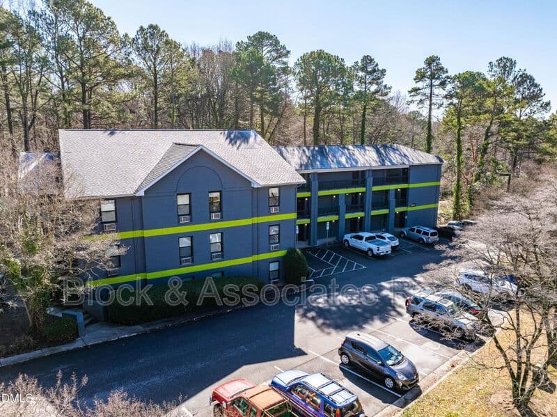 Raleigh Condo: 5104 Hollyridge Drive