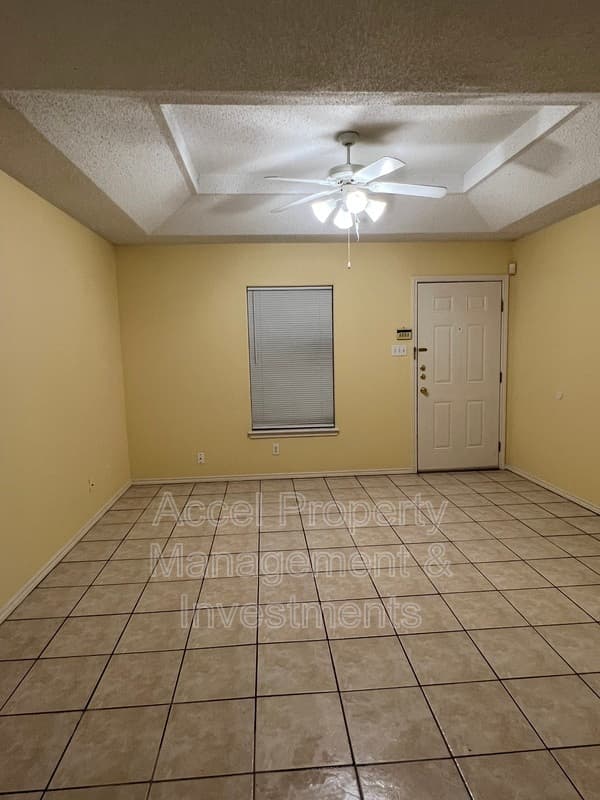 Edinburg Condo: 1201 W. Carmen