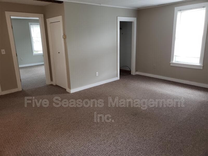Burlington Condo: 80 Chase Street