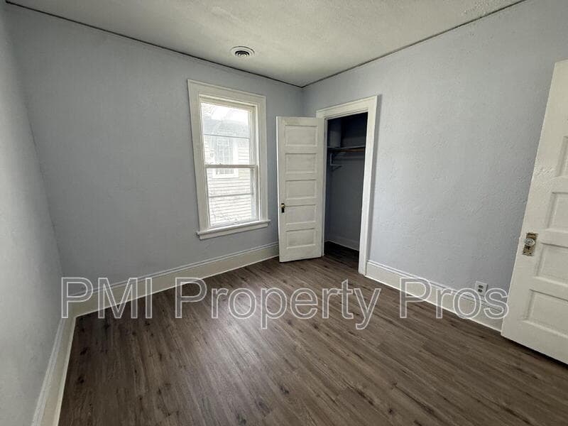Milwaukee Condo: 1623 N 38th St