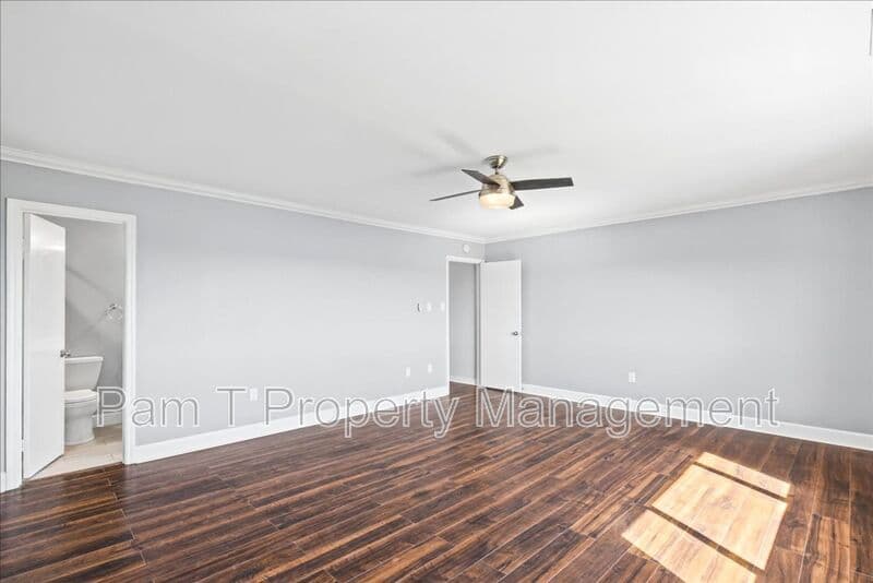 Savannah Townhome: 12502 Apache Ave