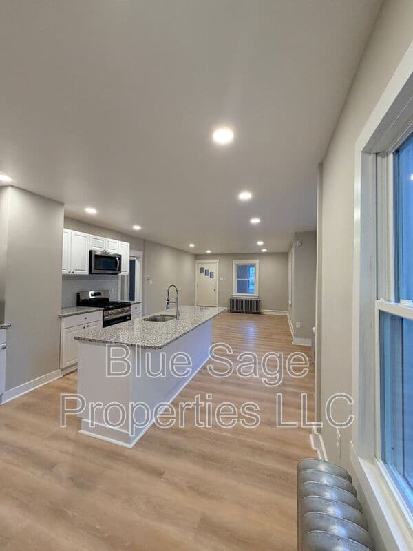 Prospect Park House: 611 11th St