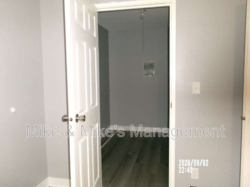 Milwaukee Condo: 7452 N Granville Rd