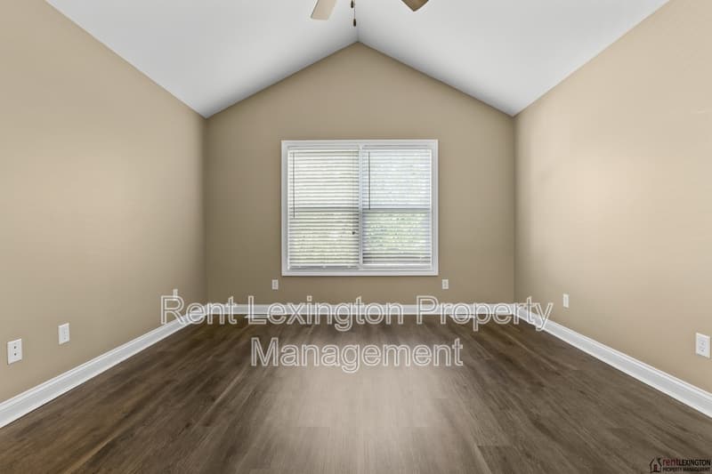 Lexington House: 2212 Pokeberry Park