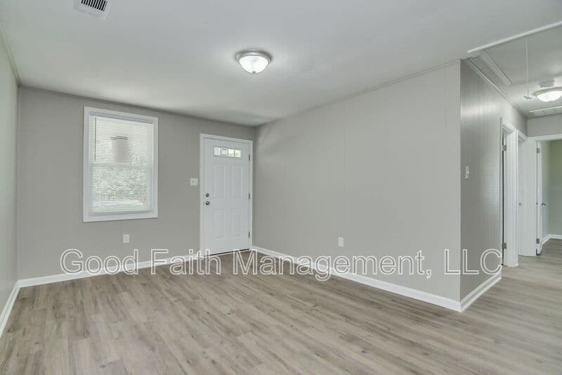 Augusta House: 2507 Elderberry Drive