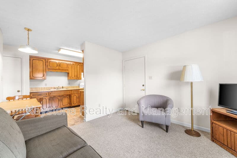 Hopkinsville Condo: 102 Laurel Cove Drive
