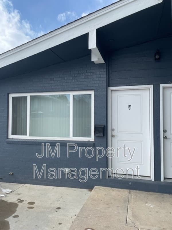 Aurora Condo: 1679 Joliet Street
