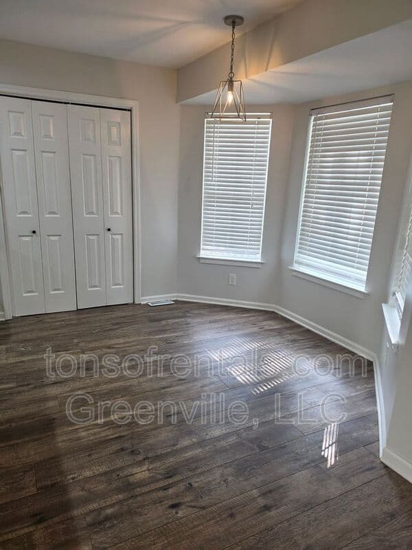 Greenville House: 100 Tanacross Way