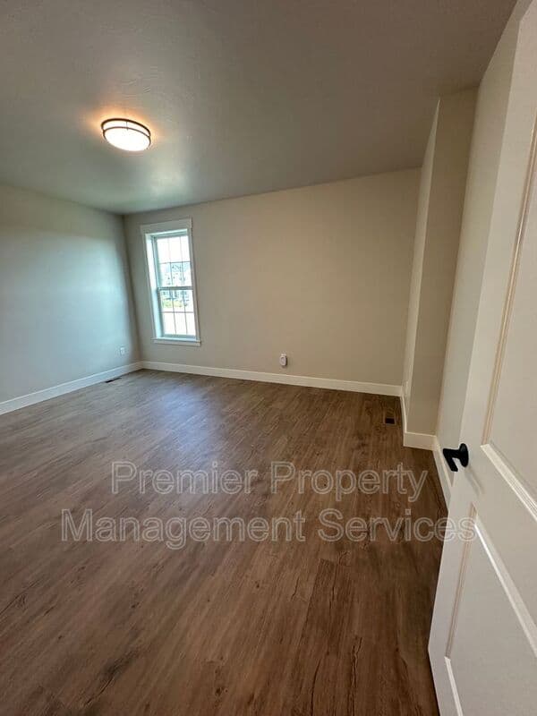 Billings Apartment: 6023 Elysian Road