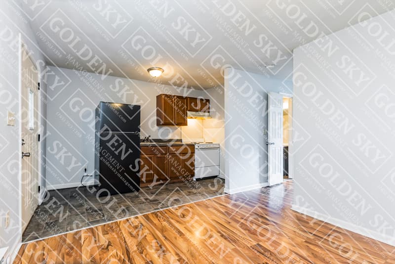 New Castle Condo: 2404 State Street - 3