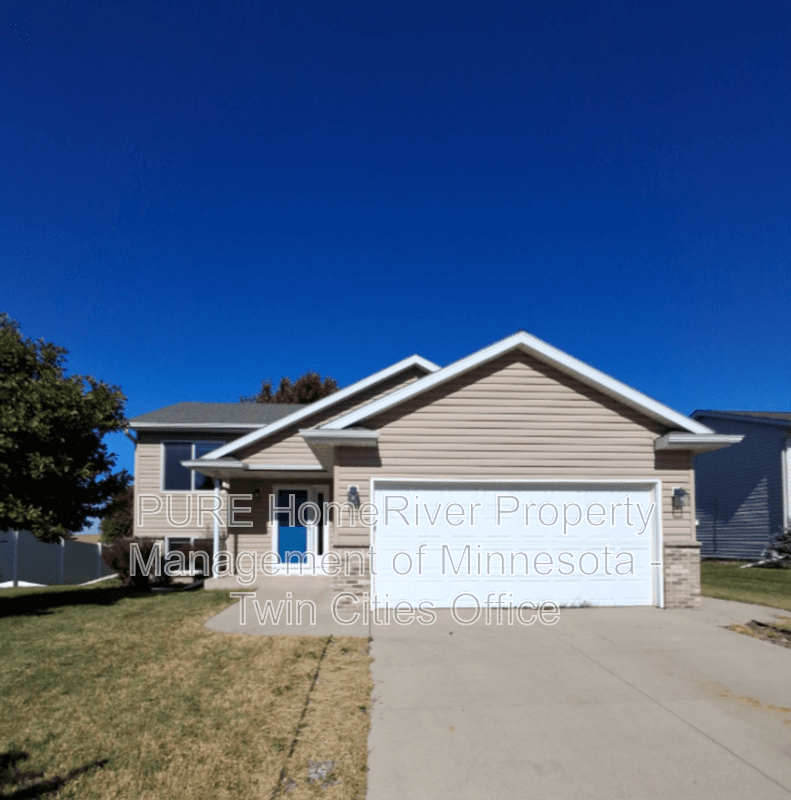 Rochester House: 5911 Excalibur Ct NW